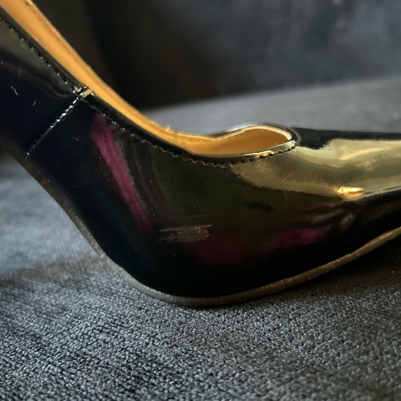 . Christian louboutin. Red bottoms. Size 26 - Picture 5 of 10